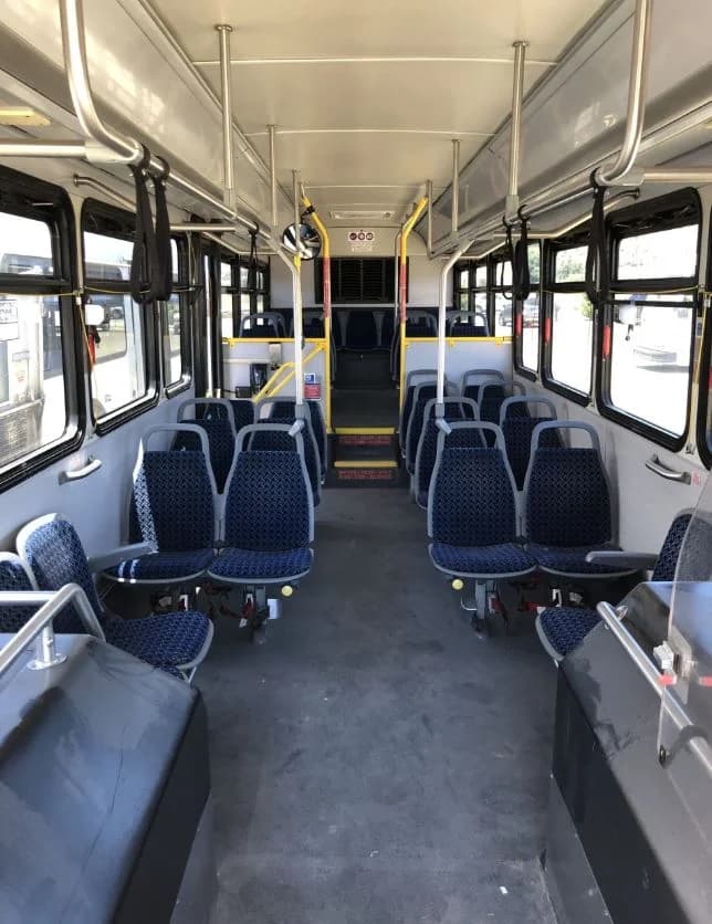 2009 Gillig Low Floor 40 ft Transit Bus - Image 2