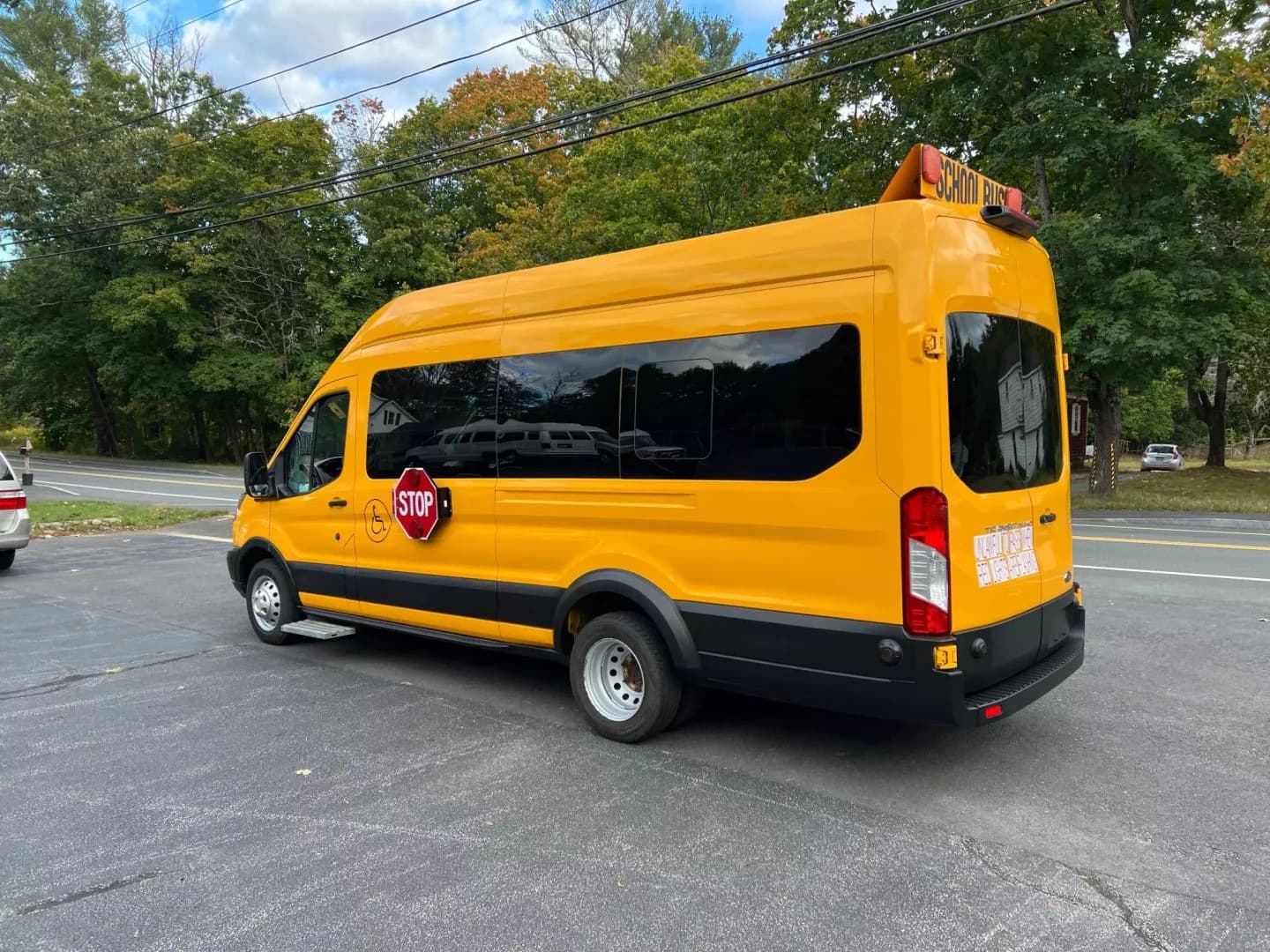 2019 Ford E350 ADA School Passenger Van - Image 11