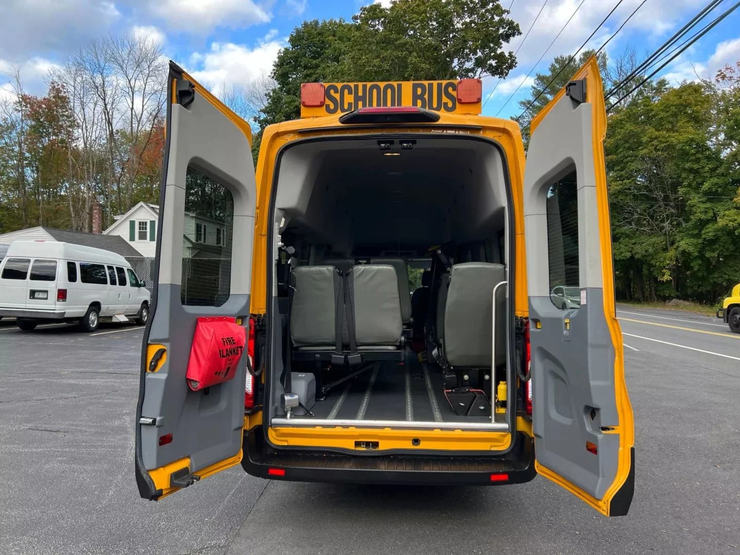 2019 Ford E350 ADA School Passenger Van - Image 13
