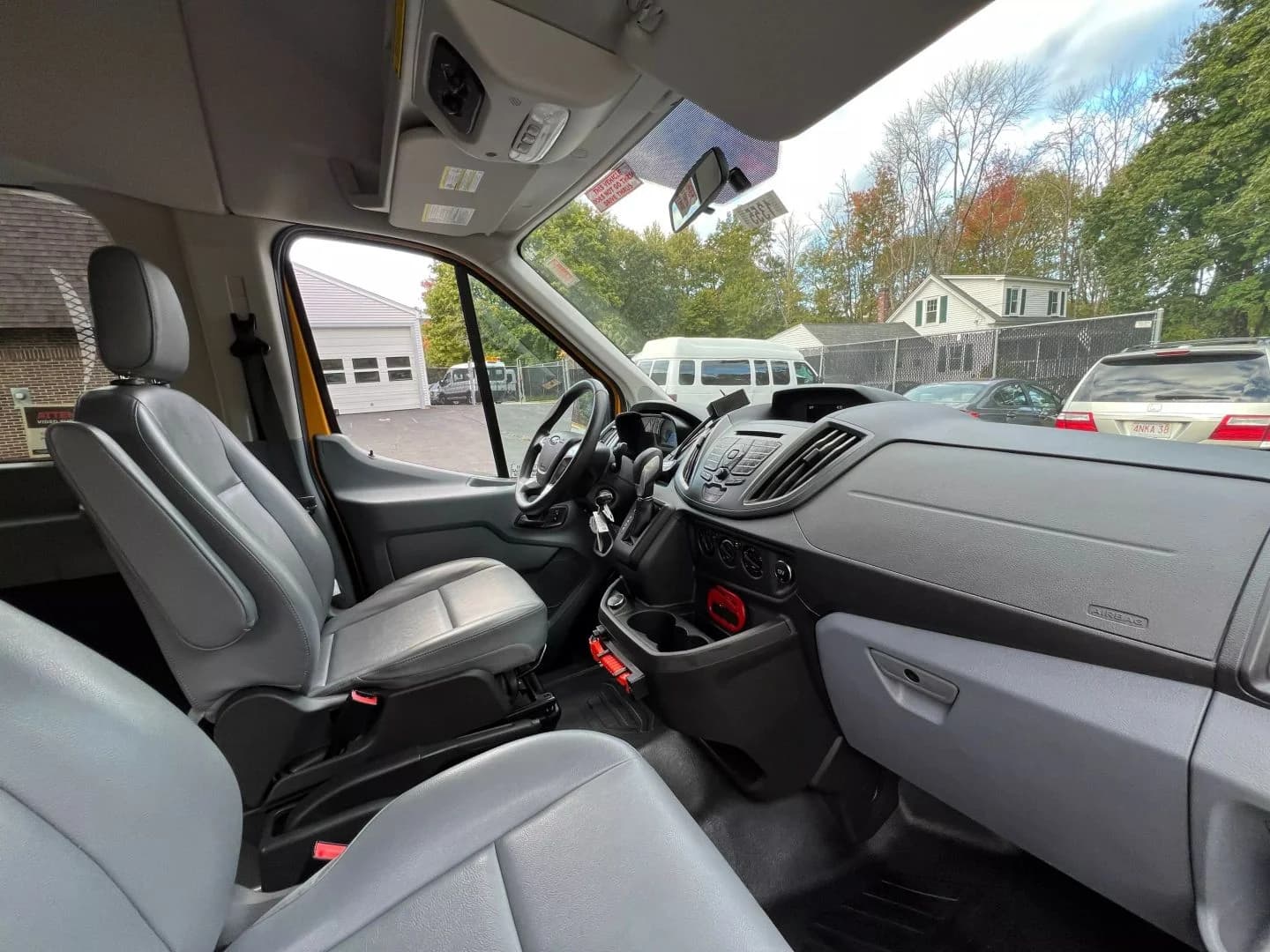2019 Ford E350 ADA School Passenger Van - Image 17