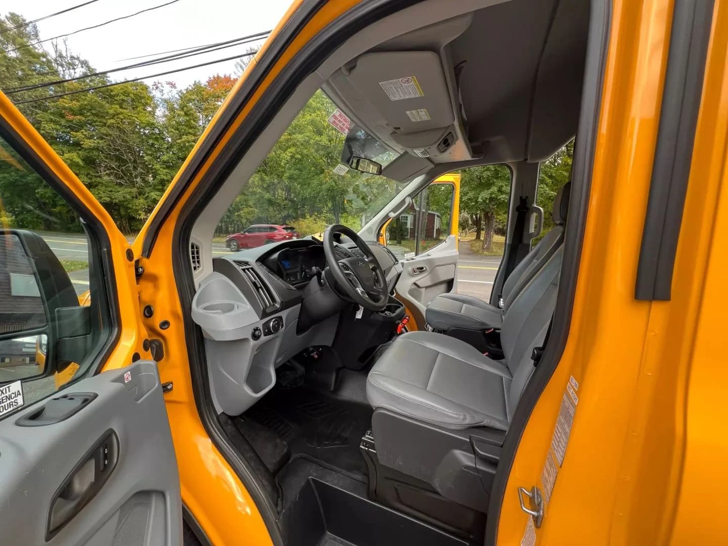 2019 Ford E350 ADA School Passenger Van - Image 18