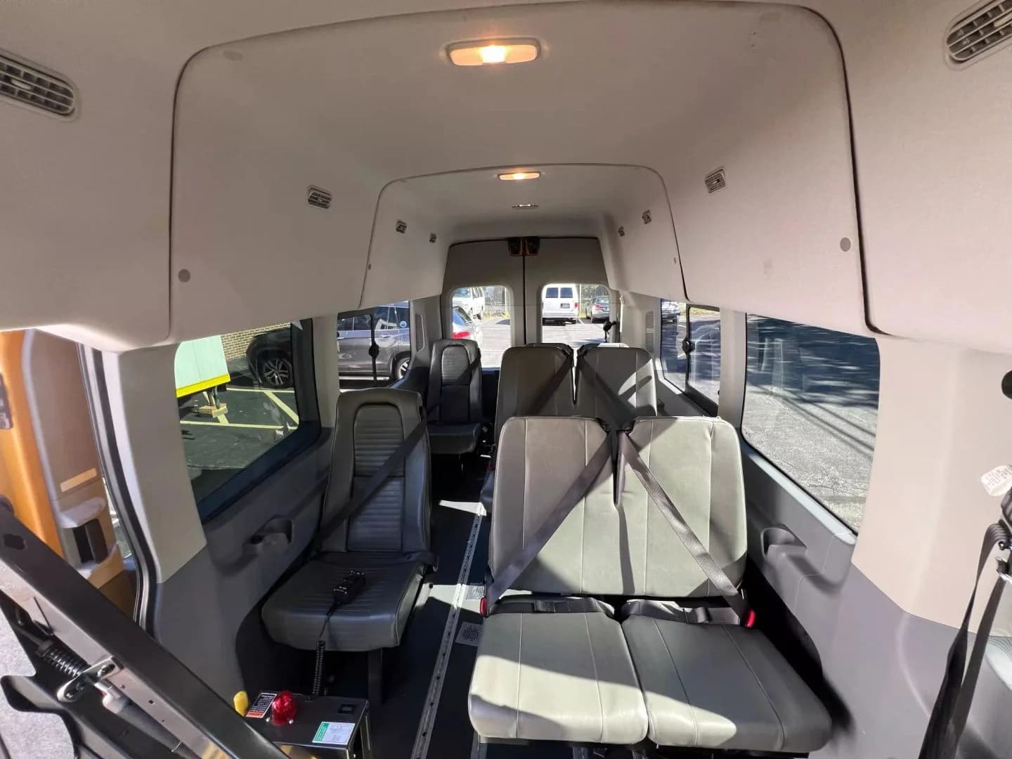 2019 Ford E350 ADA School Passenger Van - Image 9