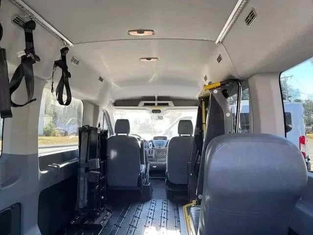2016 Ford Transit 350 Wagon XLT Passenger Van - Image 11
