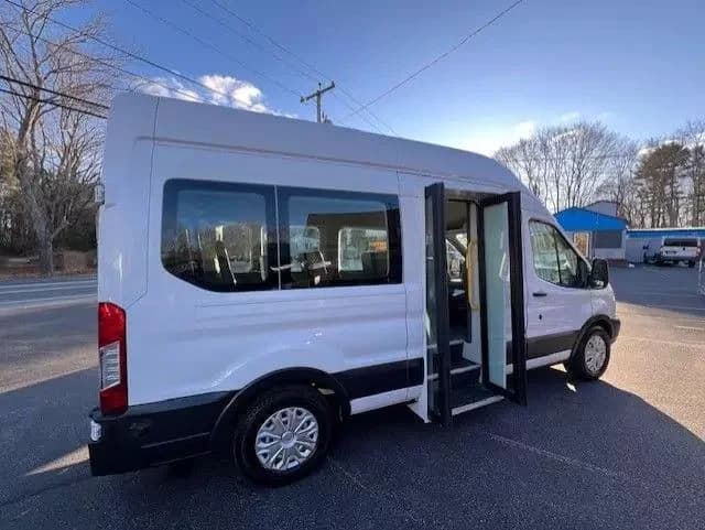 Transit 350 XLT #21680 - Image 3