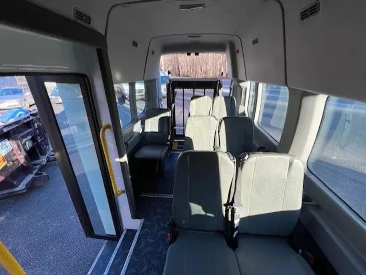 Transit 350 XLT #21680 - Image 8
