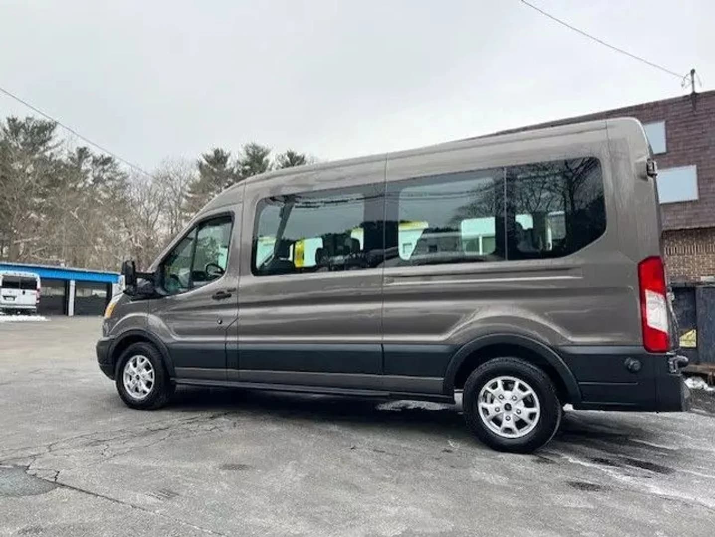 2016 Ford Transit 350 Wagon XLT Passenger Van - Image 2