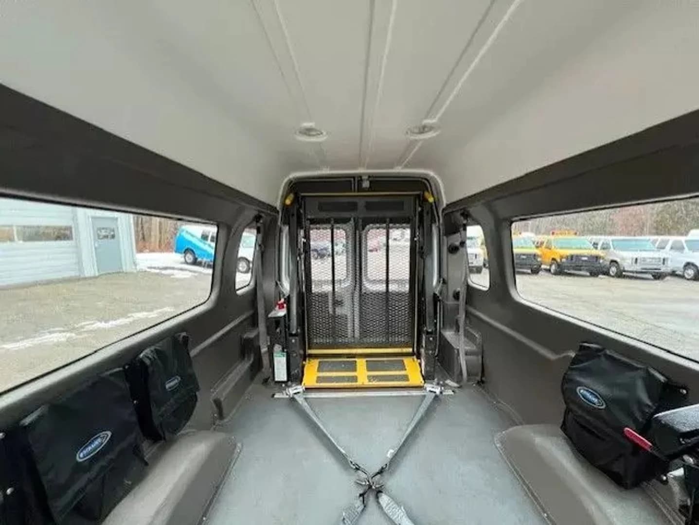 2014 Ford E250 ADA Passenger Van - Image 11