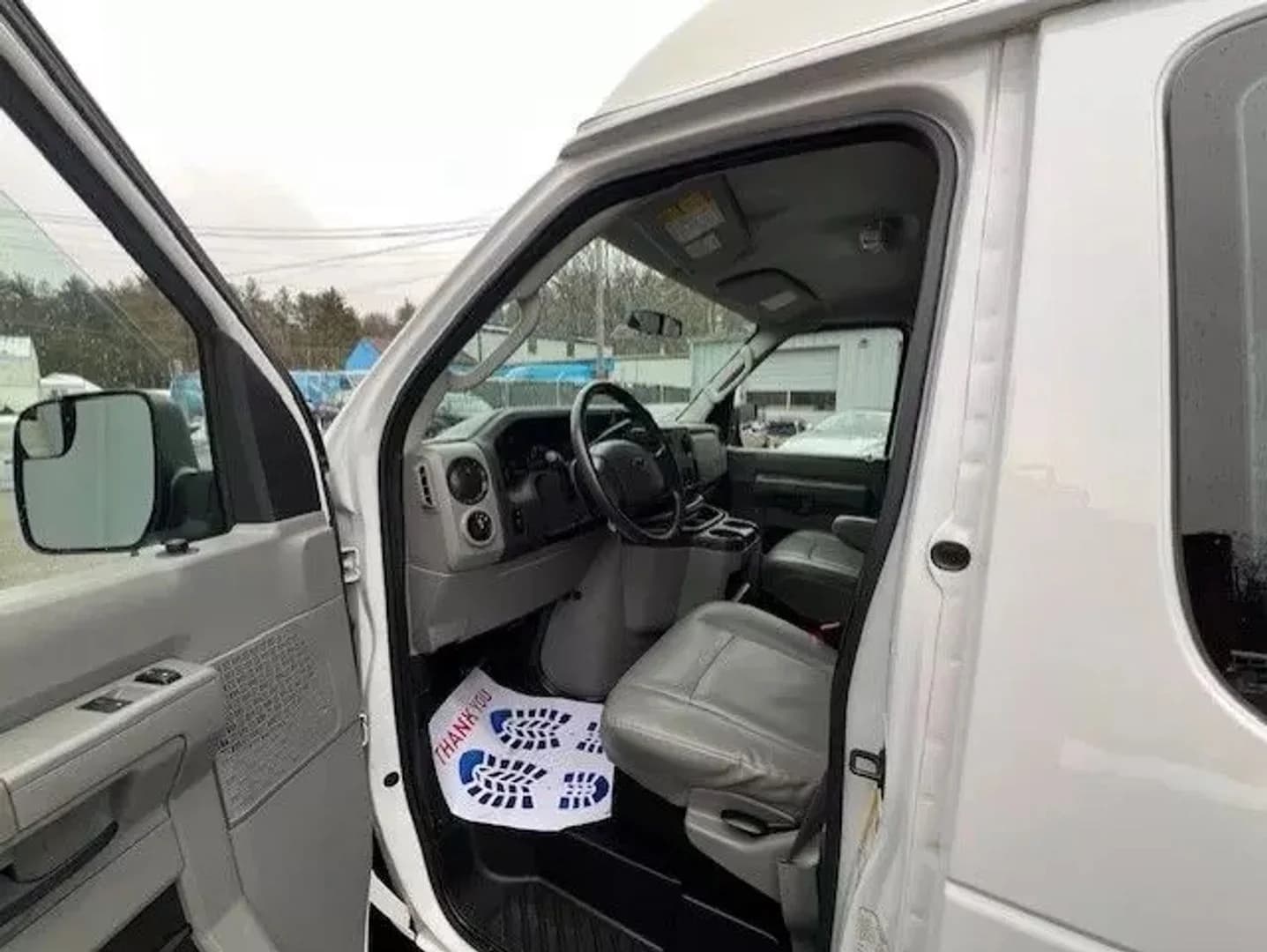 2014 Ford E250 ADA Passenger Van - Image 13