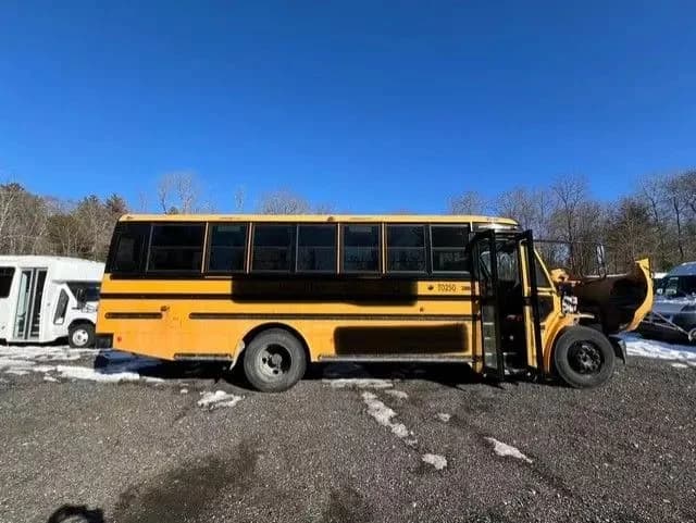 2016 Freightliner Saf-T-Liner School Bus - Image 2