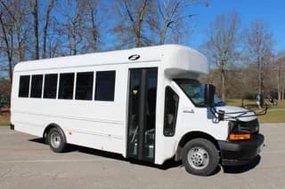 2020 Chevrolet 4500 StarCraft bus