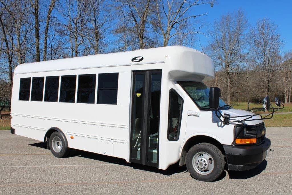 2020 Chevy 4500 Starcraft MFSAB Activity Bus - Image 1