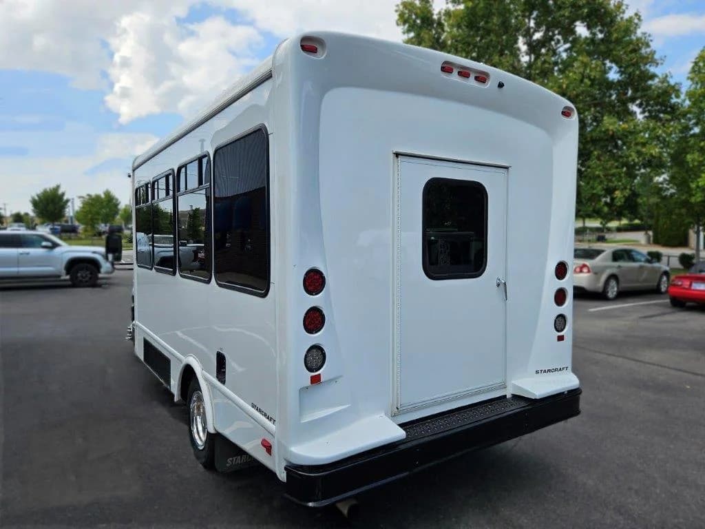 2022 Ford E350 Starcraft Allstar Shuttle Bus - Image 3