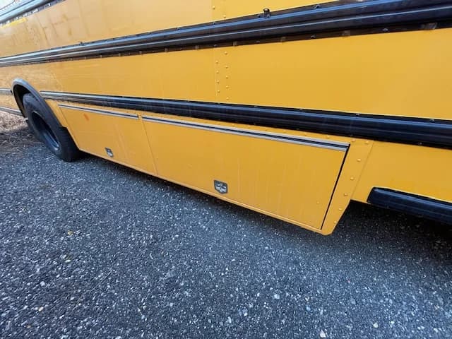 BULK FLEET DEAL 4 MATCHING BUSES - Image 15