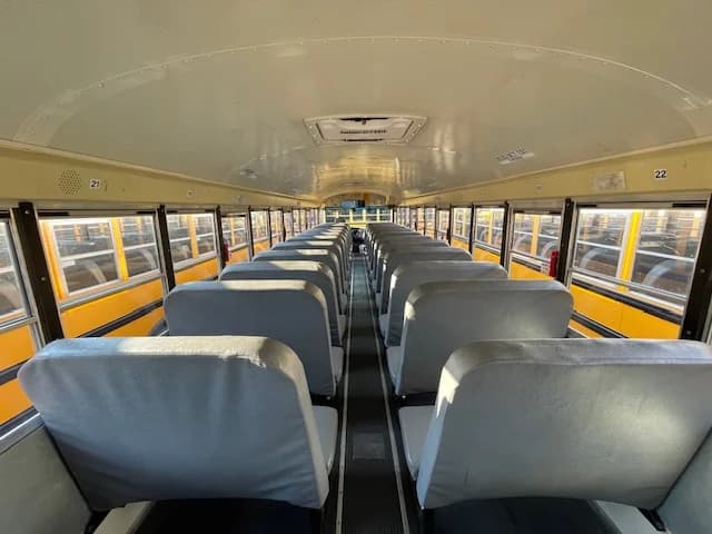 BULK FLEET DEAL 4 MATCHING BUSES - Image 20