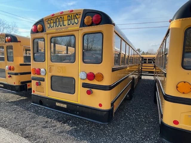 BULK FLEET DEAL 4 MATCHING BUSES - Image 31