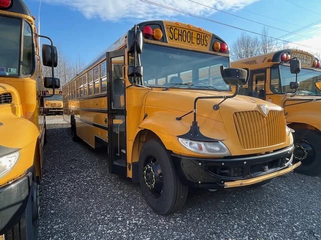 BULK FLEET DEAL 4 MATCHING BUSES - Image 33