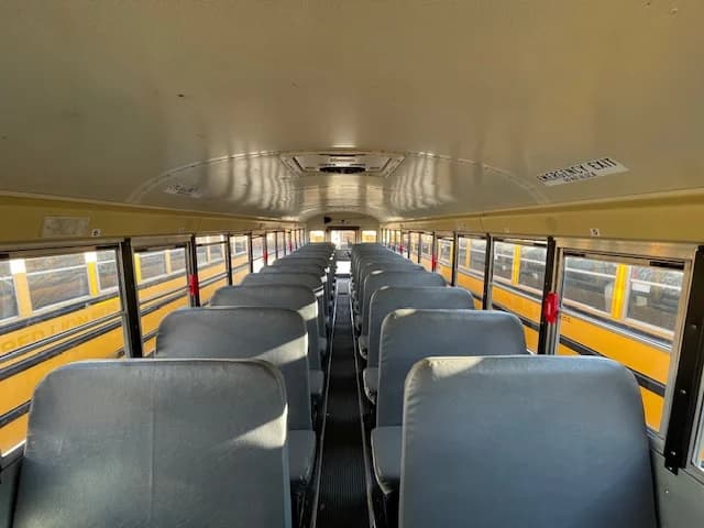BULK FLEET DEAL 4 MATCHING BUSES - Image 37
