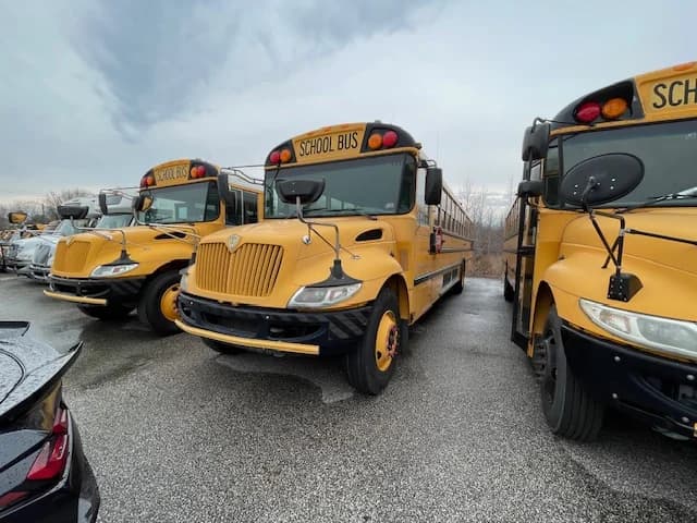 Bulk Fleet Deal 7 Buses 77 Passengers A/C - Image 13