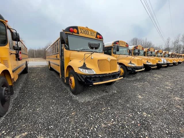 Bulk Fleet Deal 7 Buses 77 Passengers A/C - Image 25