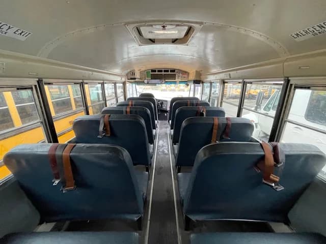 Bulk Fleet Deal 7 Buses 77 Passengers A/C - Image 6