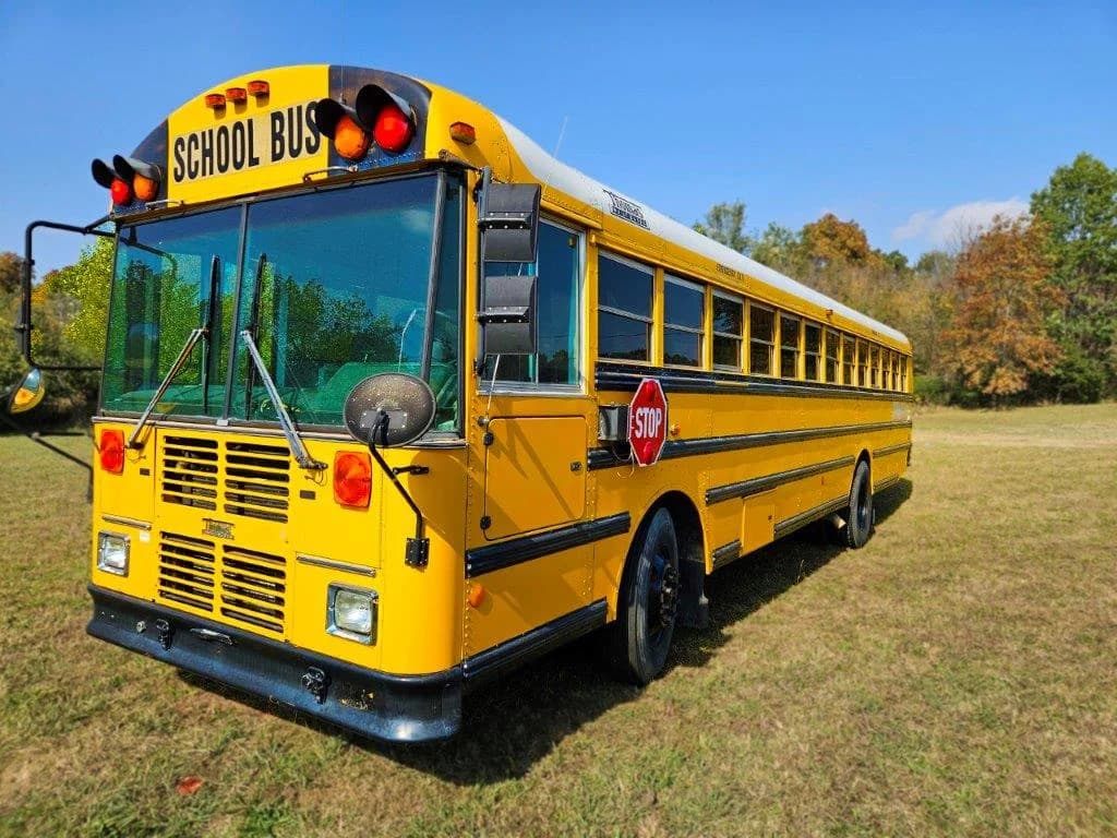 2003 Thomas EFX School Bus - Image 2