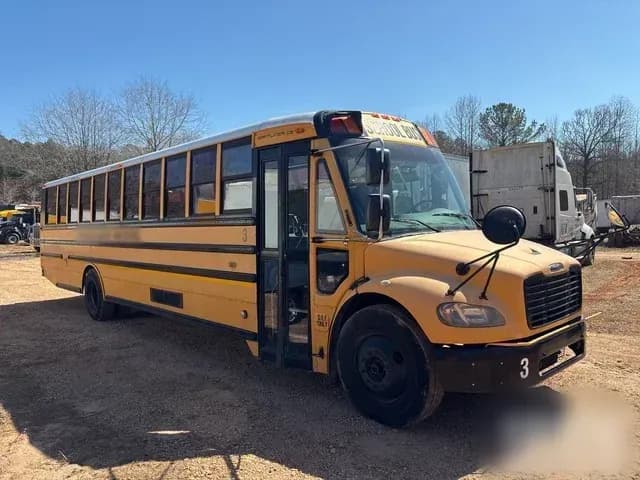 2015 Thomas C2 School Bus - Image 2