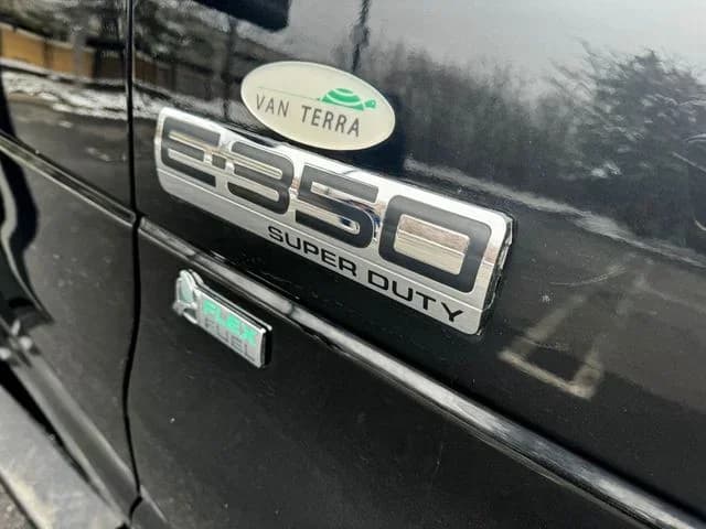2013 Ford E350 Turtle Top Lux Shuttle - Image 19