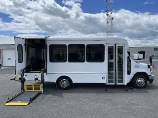 2022 Ford E350 bus