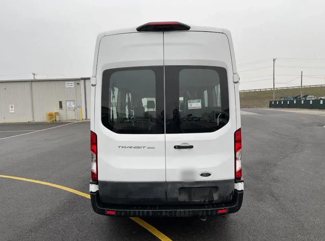 2022 Ford Transit 350 XL/XLT Passenger Van - Image 4