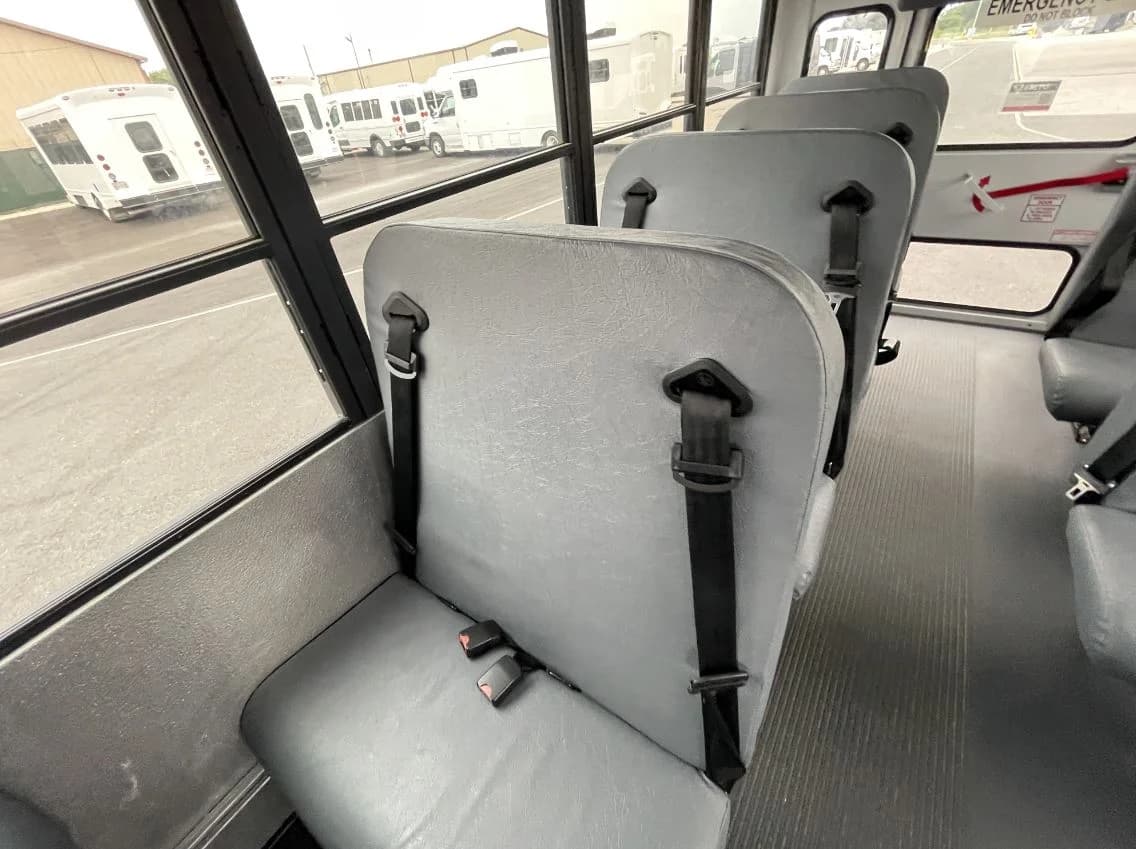 2021 Ford Transit 250 Collins Shuttle Bus - Image 9