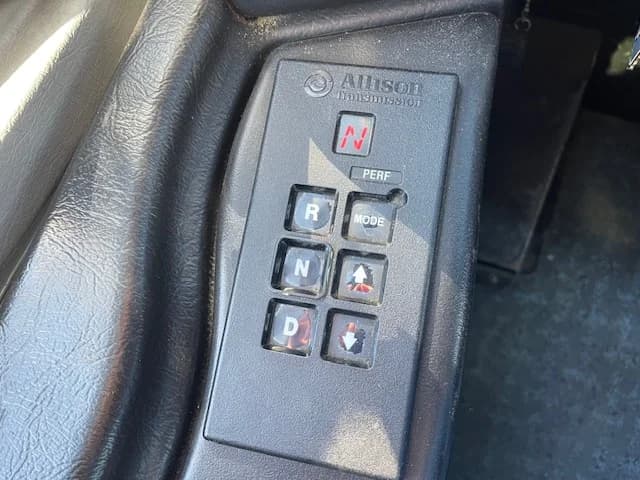 2006 Prevost LeMirage XL 2 Coach - Image 18