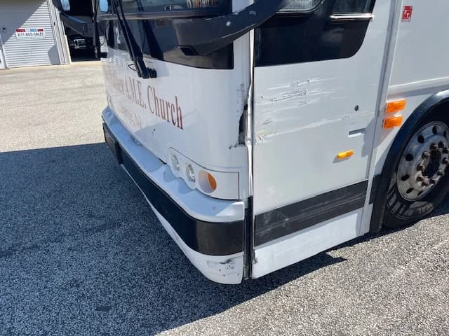 2006 Prevost LeMirage XL 2 Coach - Image 20