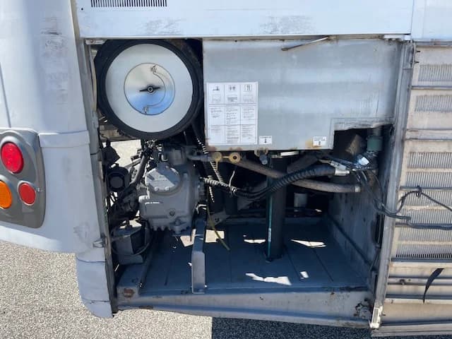 2006 Prevost LeMirage XL 2 Coach - Image 36