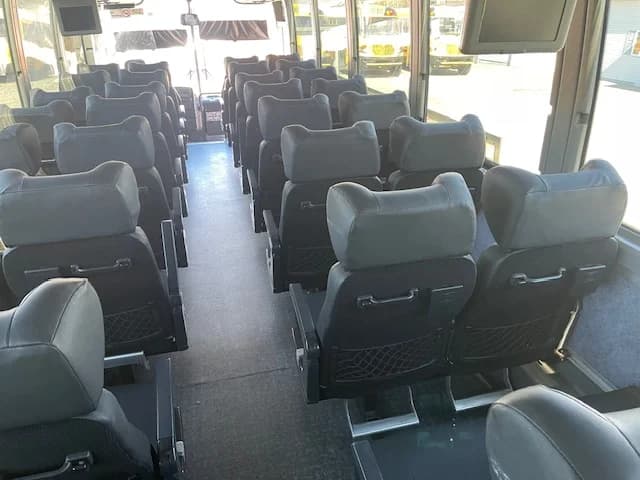2006 Prevost LeMirage XL 2 Coach - Image 55