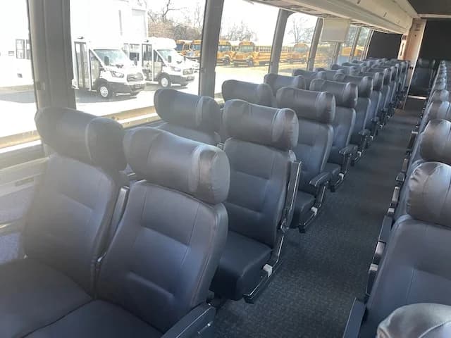 2006 Prevost LeMirage XL 2 Coach - Image 67