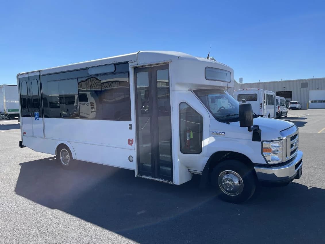 2017 Ford E450 Turtle Top Shuttle Bus - Image 1
