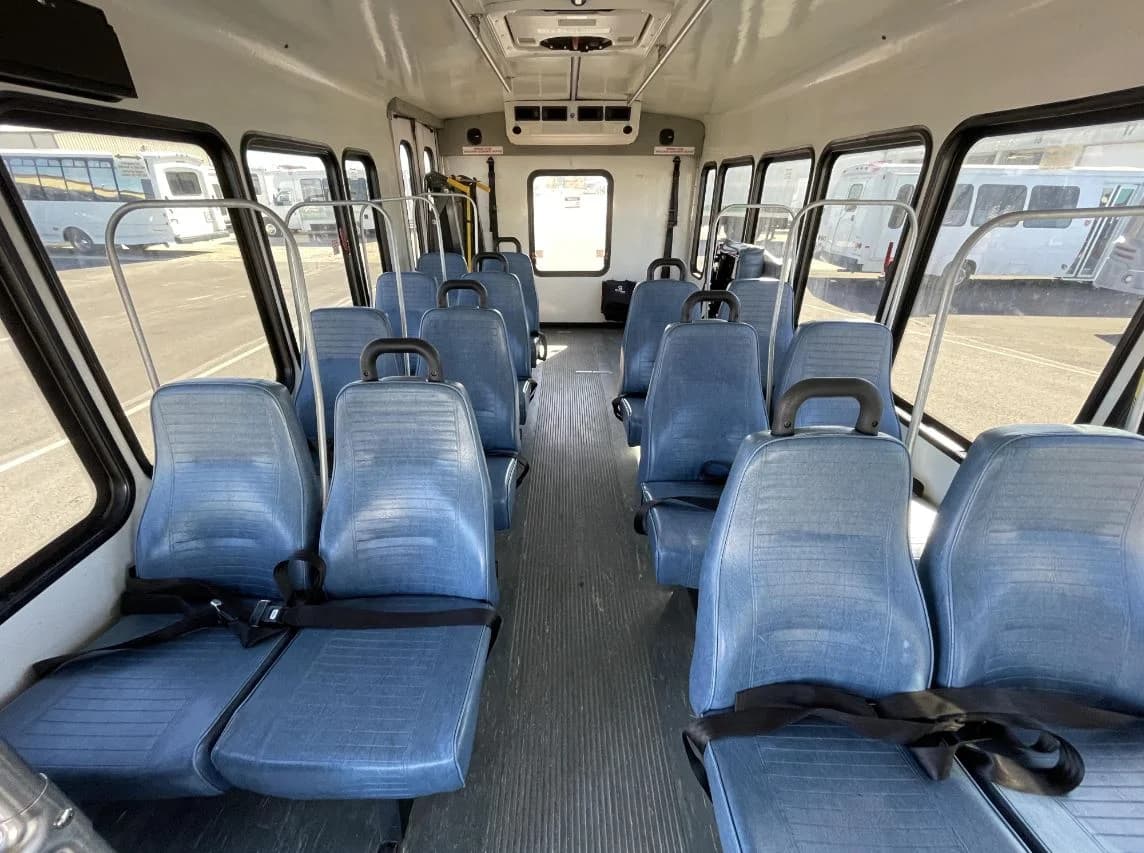 2017 Ford E450 Turtle Top Shuttle Bus - Image 5
