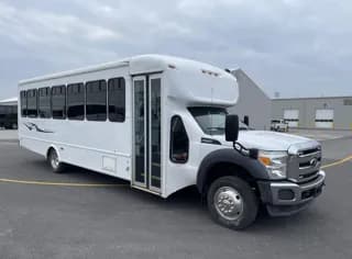 2016 Ford F550 bus