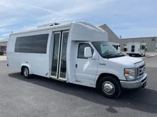 2017 Ford E450 bus
