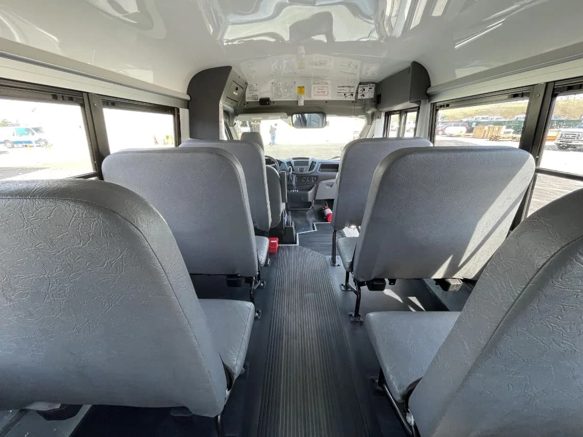 2016 Ford Transit 250 Girardin - Image 7