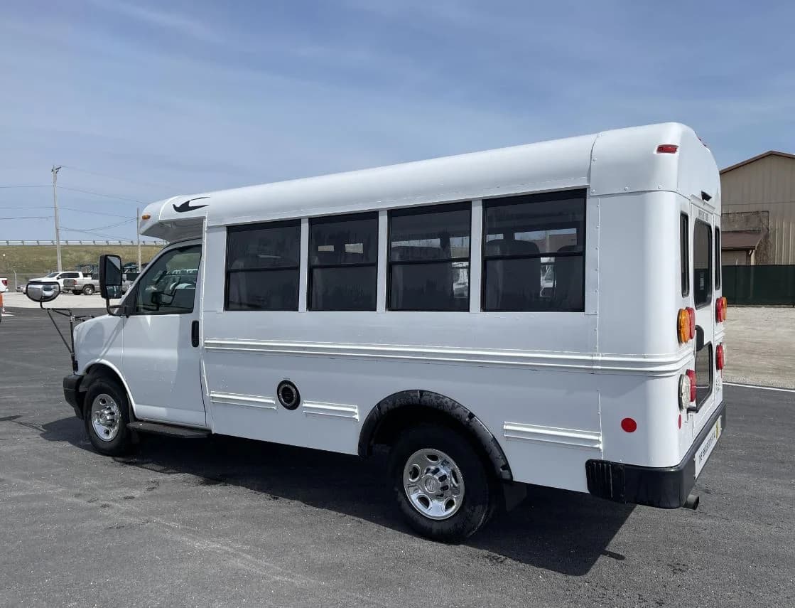 Express 3500 #21780 - Image 3