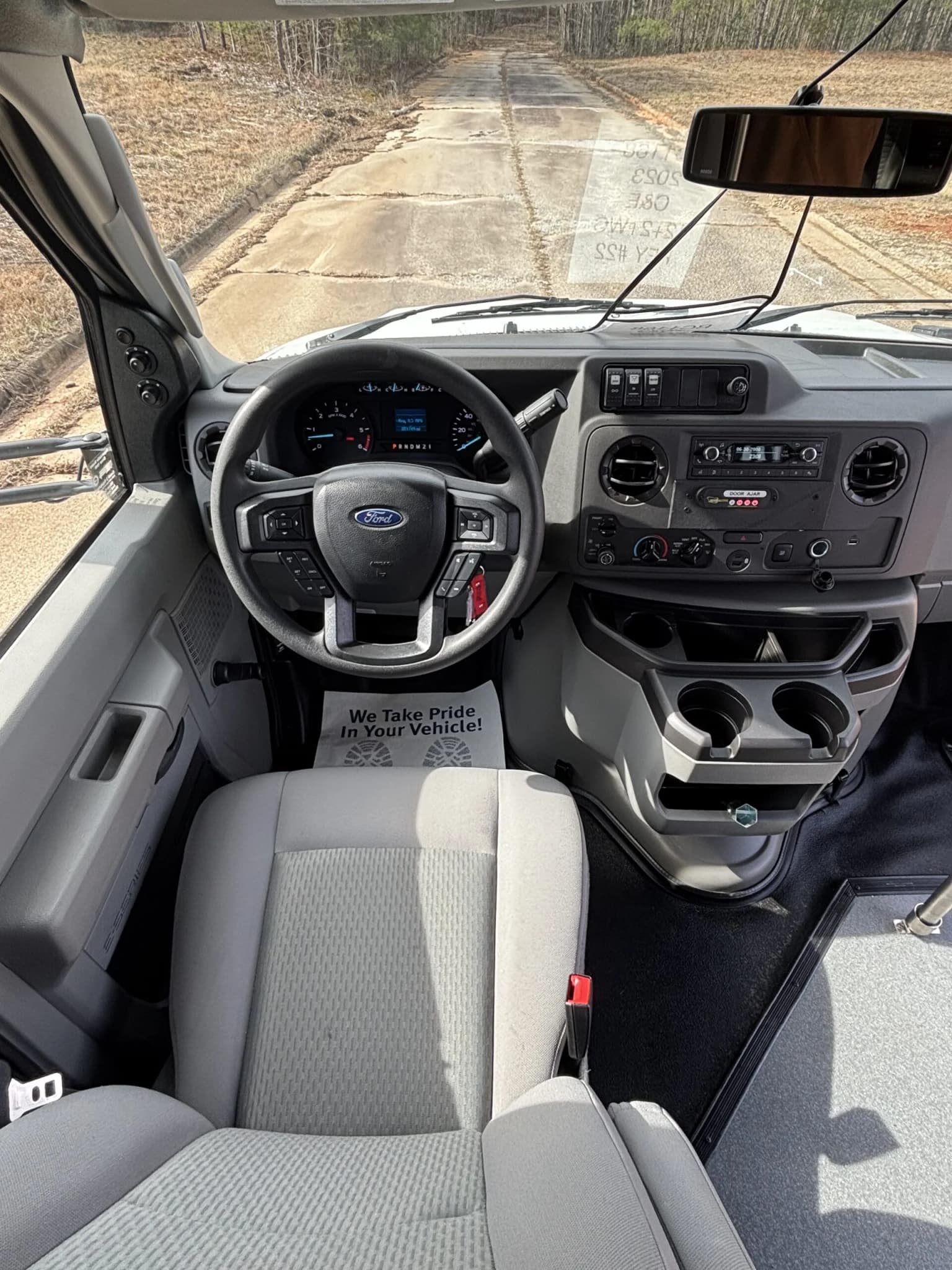 2024 Ford Phoenix 23 C&E Shuttle Bus - Image 6