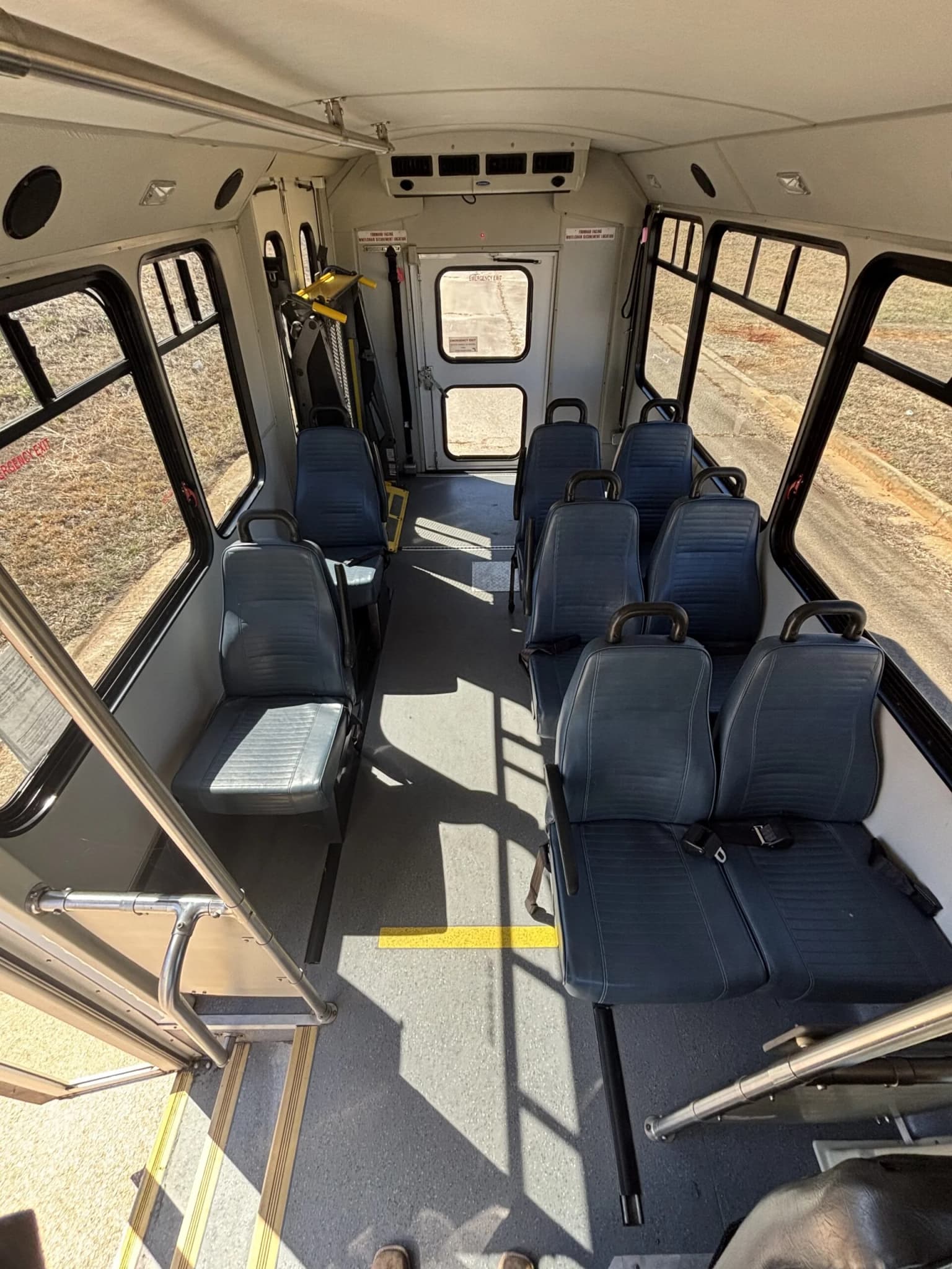 2008 Ford Champion Crusader Shuttle Bus - Image 8