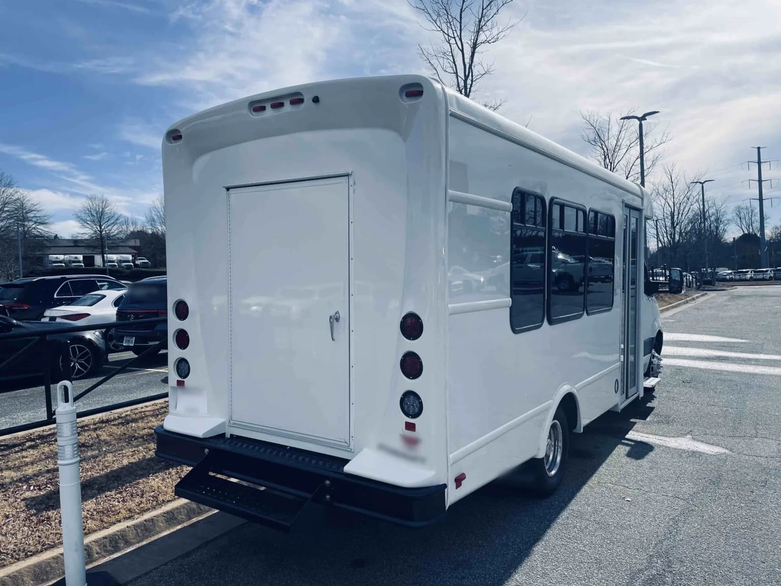 2022 Mercedes-Benz Sprinter 2500 Shuttle Bus - Image 5