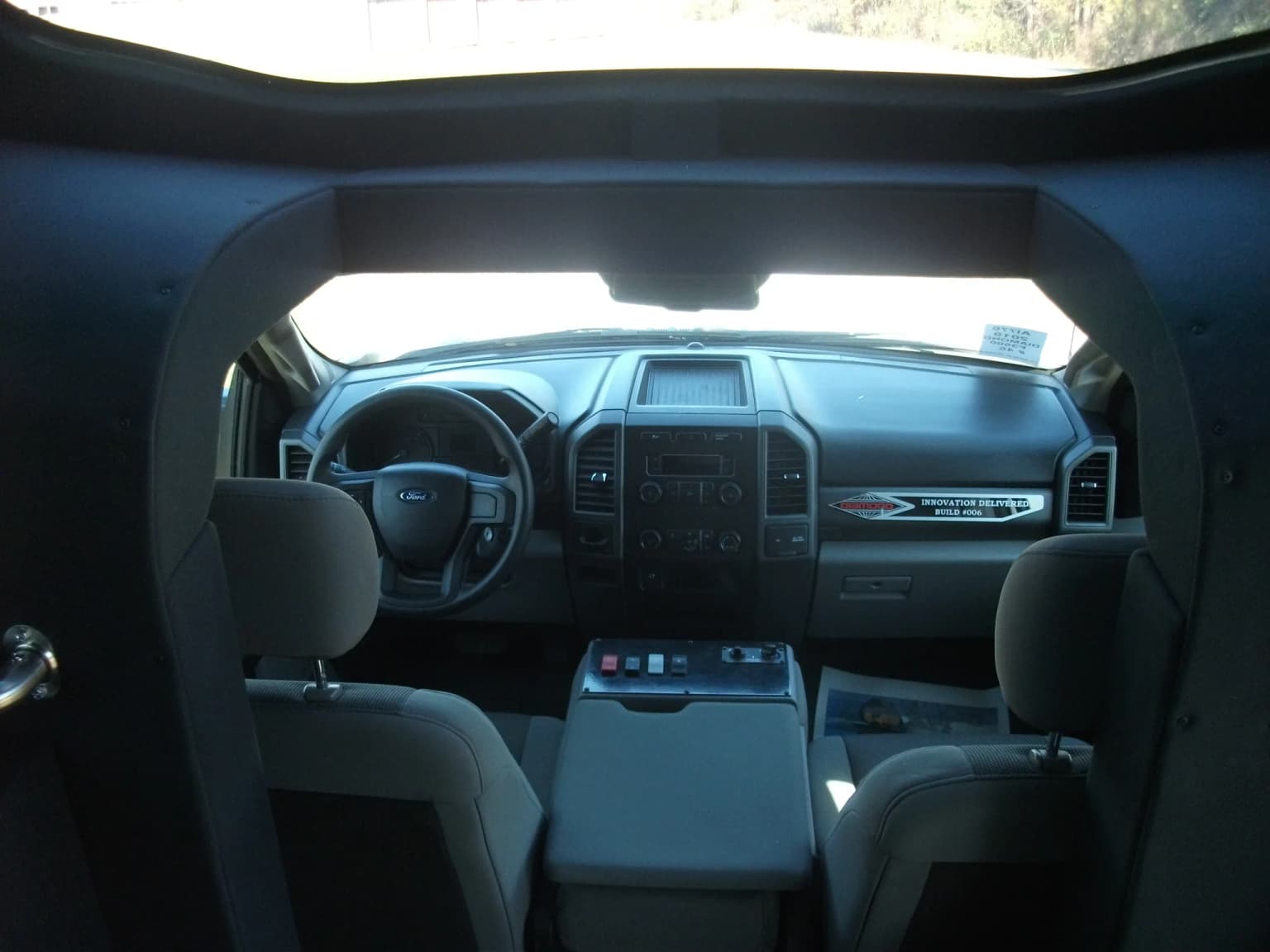 2024 Ford F550 Diamond Coach - Image 8