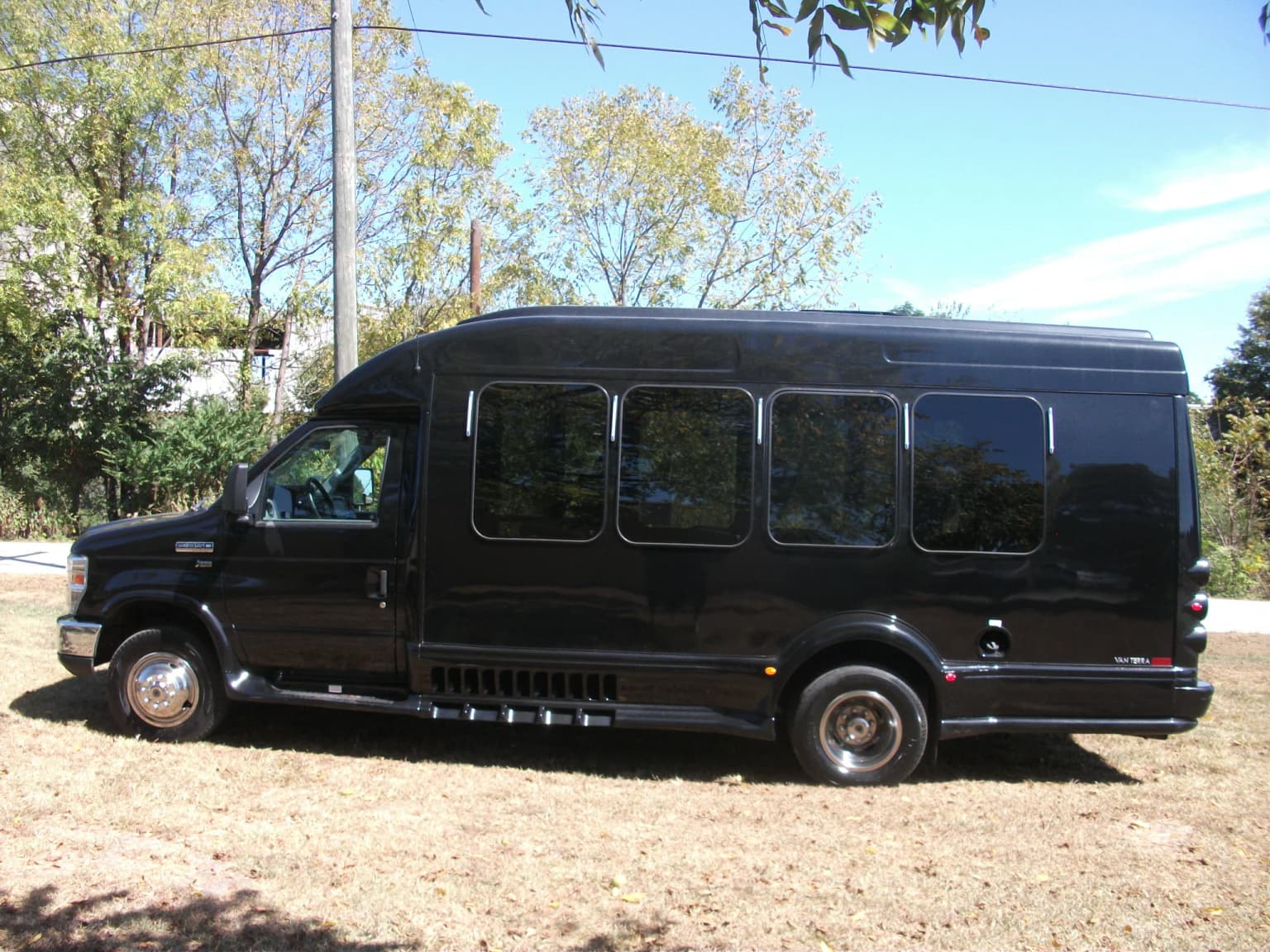 2012 Ford E350 Van Terra Turtle Top - Image 3