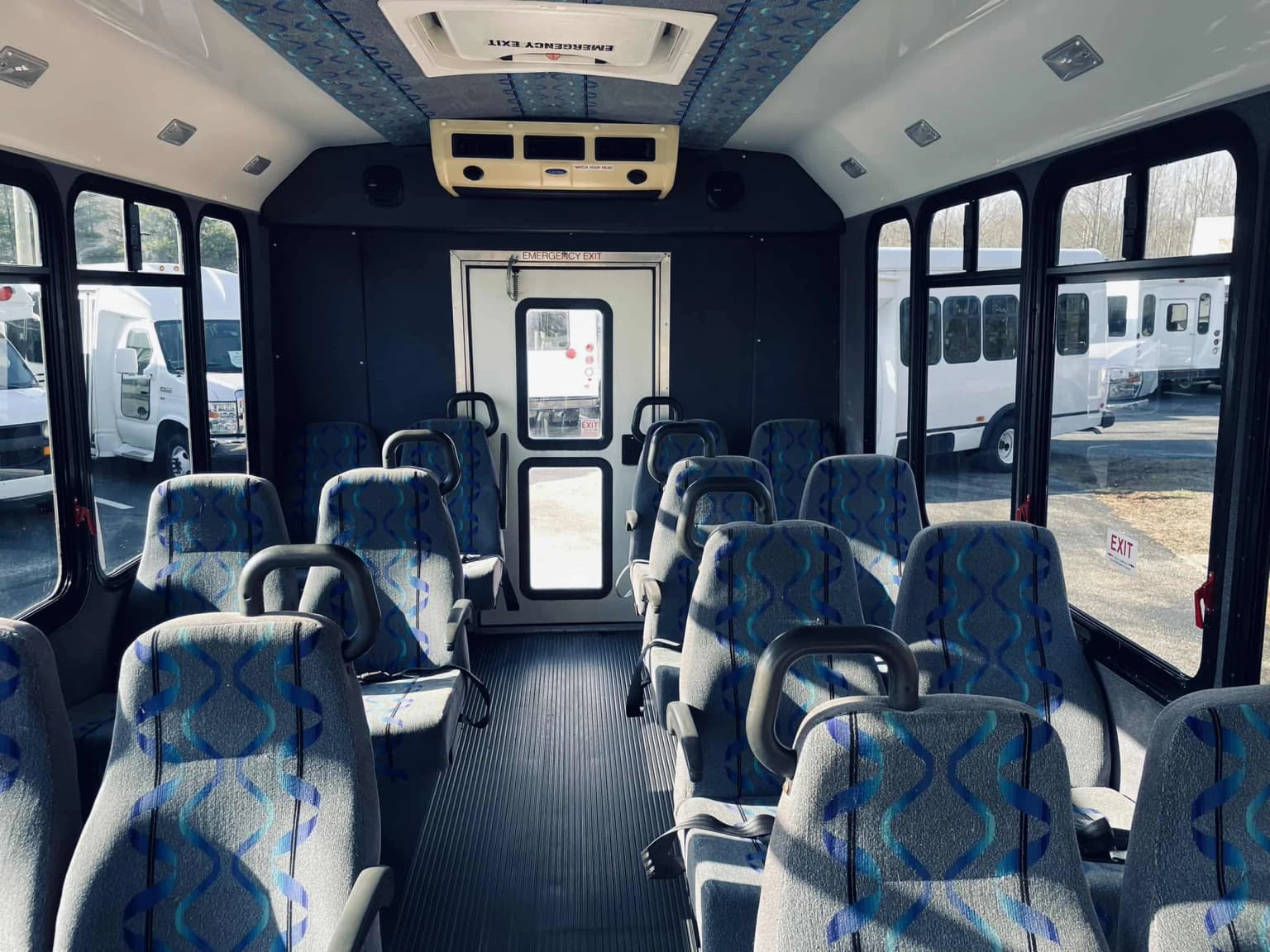 2008 Ford E450 El Dorado Shuttle Bus - Image 7