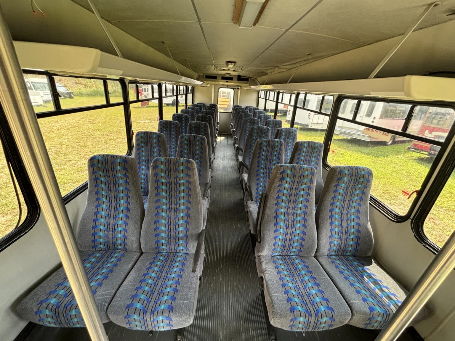 2005 Freightliner Concord Glaval Shuttle Bus - Image 6