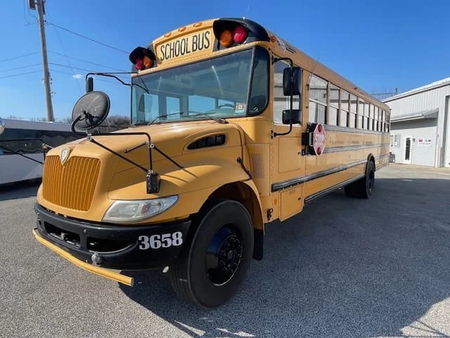 30 Matching Buses Package Deal - Image 13