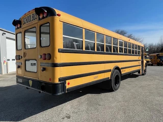 30 Matching Buses Package Deal - Image 11